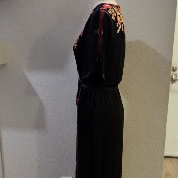 Lilith Embroidered Wrap Midi-Dress - Picture 8 of 16